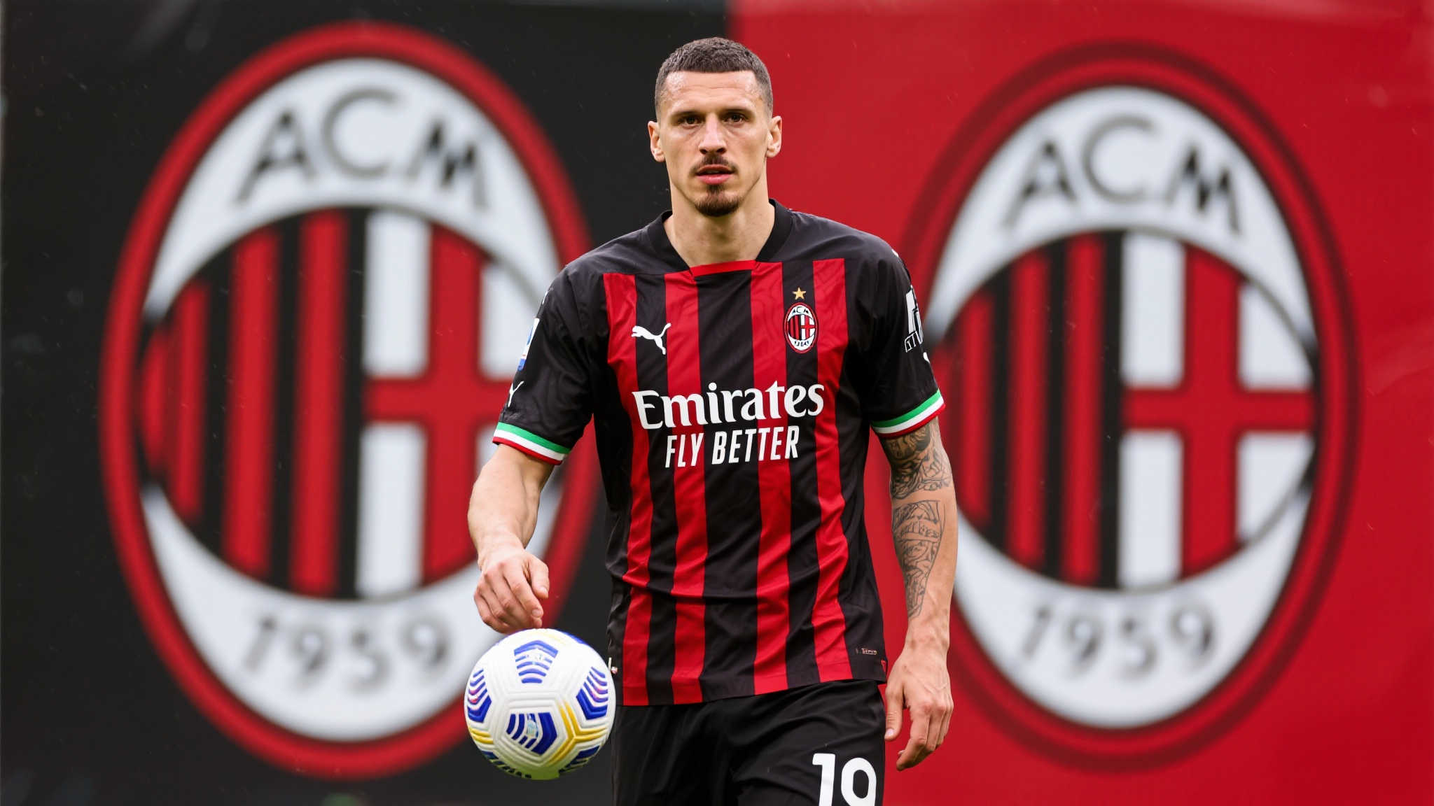 记者:米兰与扎卡个人条款达成一致,即将向勒沃库森报价 记者:米兰与扎卡个人条款达成一致,即将向勒沃库森报价